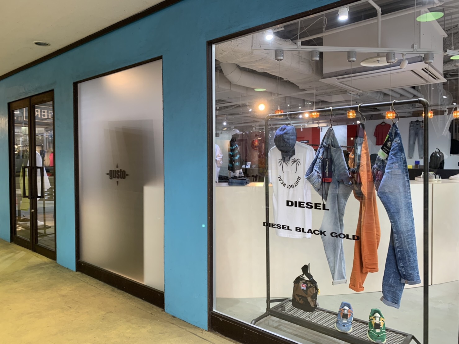 gustoNIIGATA、グスト新潟店入口、万代シティBP2
