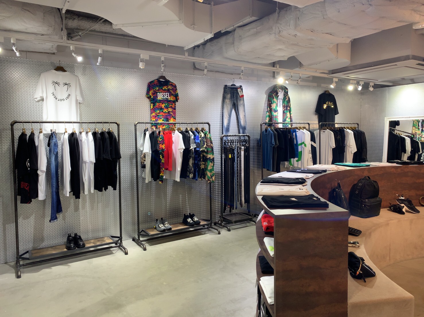 gustoNIIGATA、グスト新潟店店内5